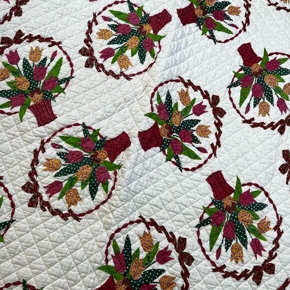 Vintage 80s Quilted Floral Red Trim Bed Spread Quilt Blanket - Picture 3 of 5